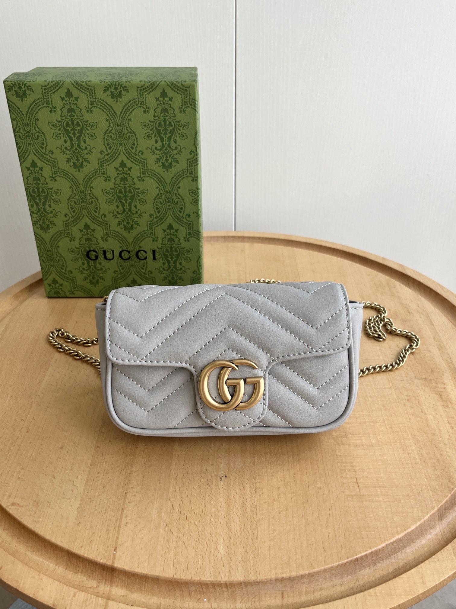 Gucci Satchel Bags